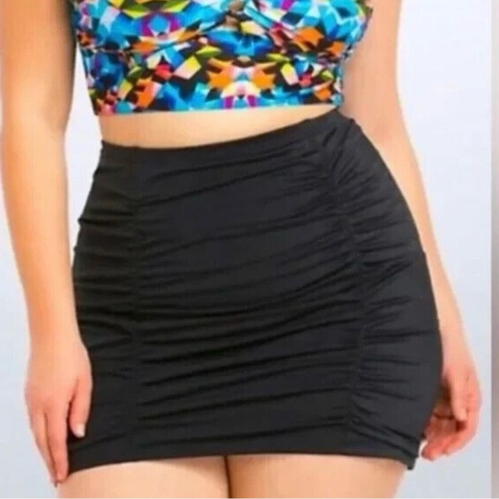 Torrid swim skirt size 2